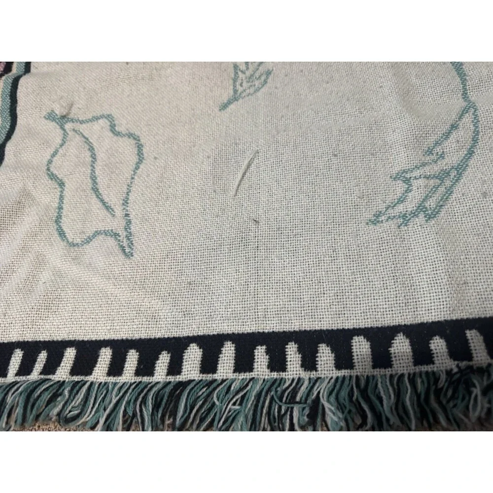 Rare!  Vintage 1990s Beacon Disney Pocahontas Tapestry fringe Throw Blanket